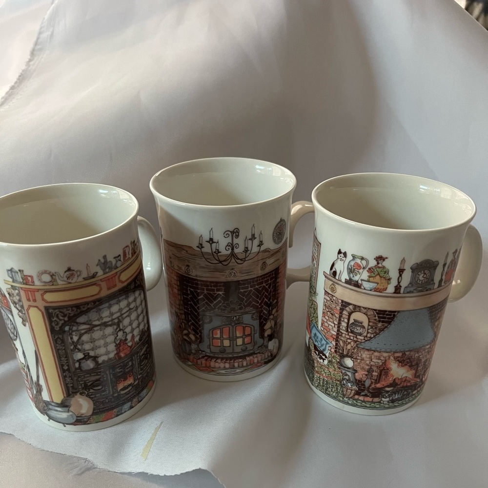 Dunoon “like new” coffee mugs.